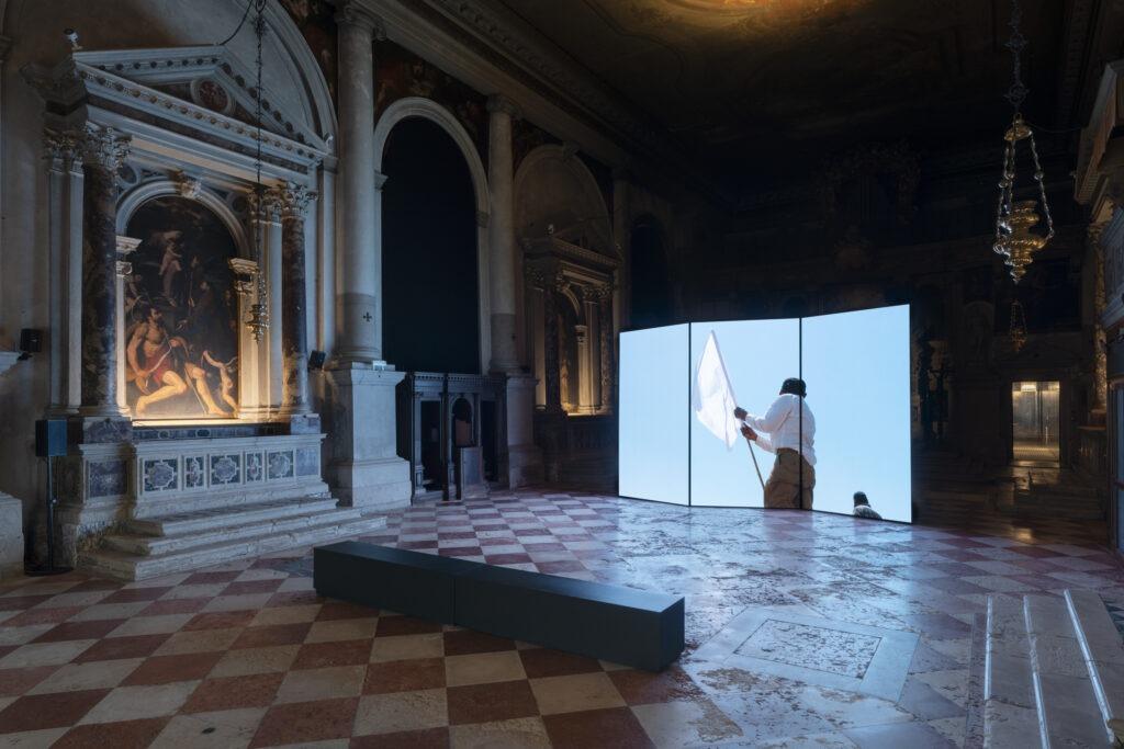 How to create the catalogue of an exhibition composed of video ...